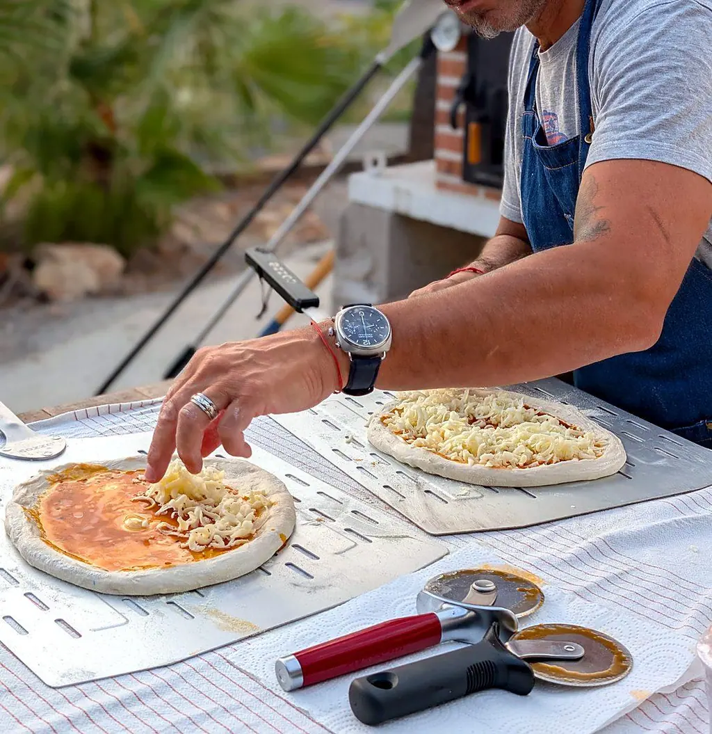 Pizza en el horno de leña de Villa Paula, Valencia